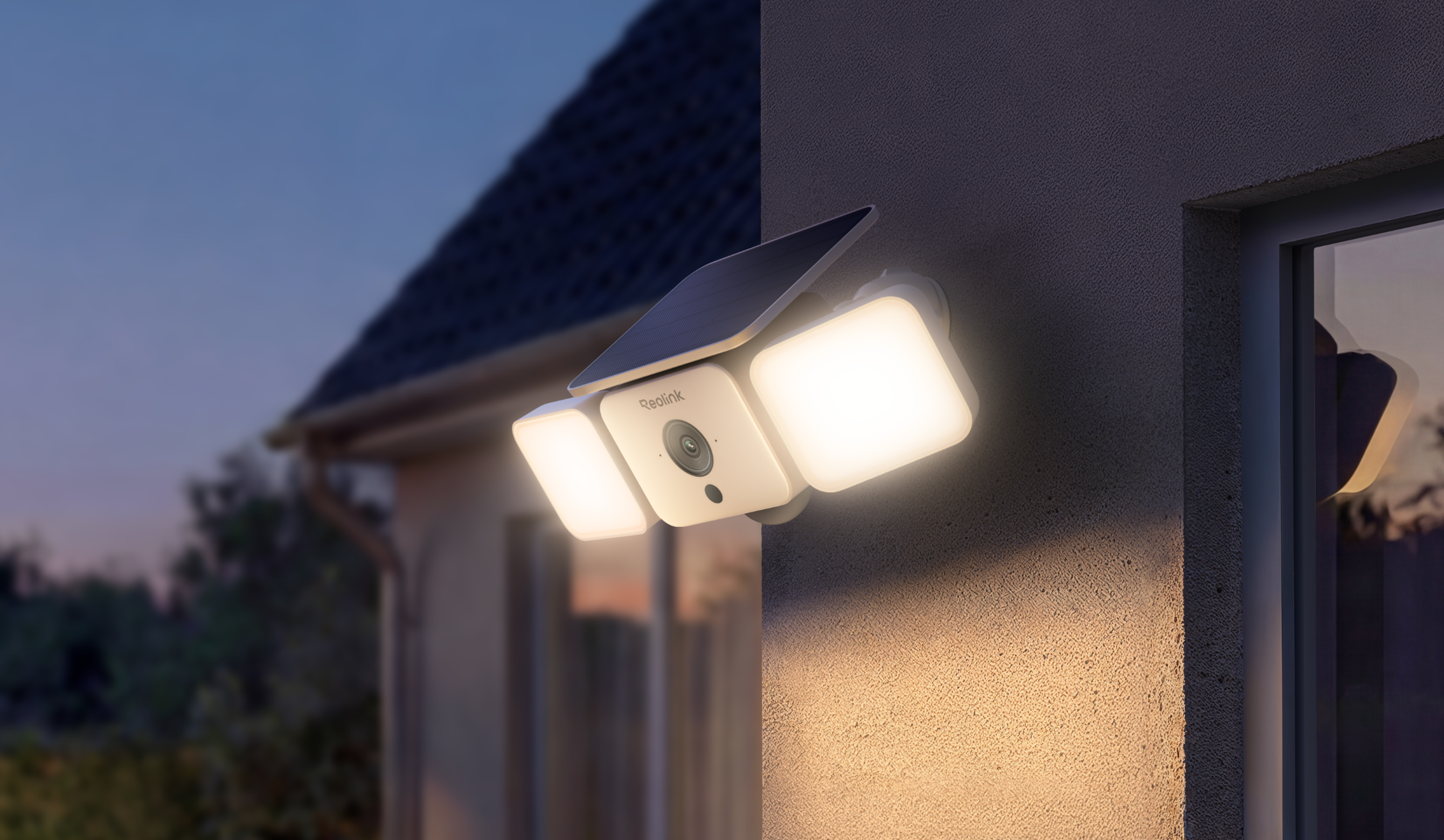 Reolink solar-powered floodlight camera